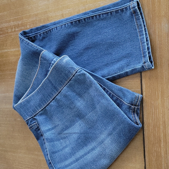 NY & C HIGH-WAISTED PULL- ON LEGGINGS. - Picture 8 of 11